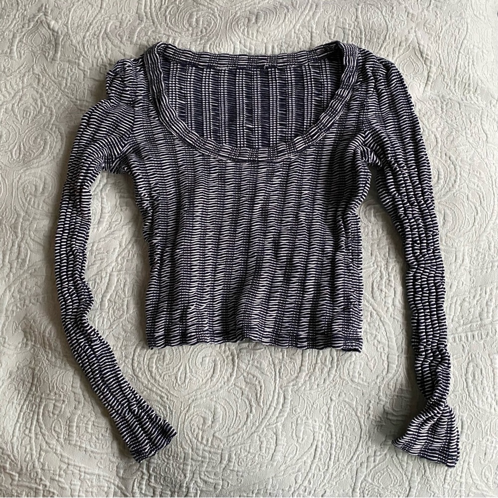 Zara Striped Long-Sleeve Scoop Neck Top with Texture - Navy & White